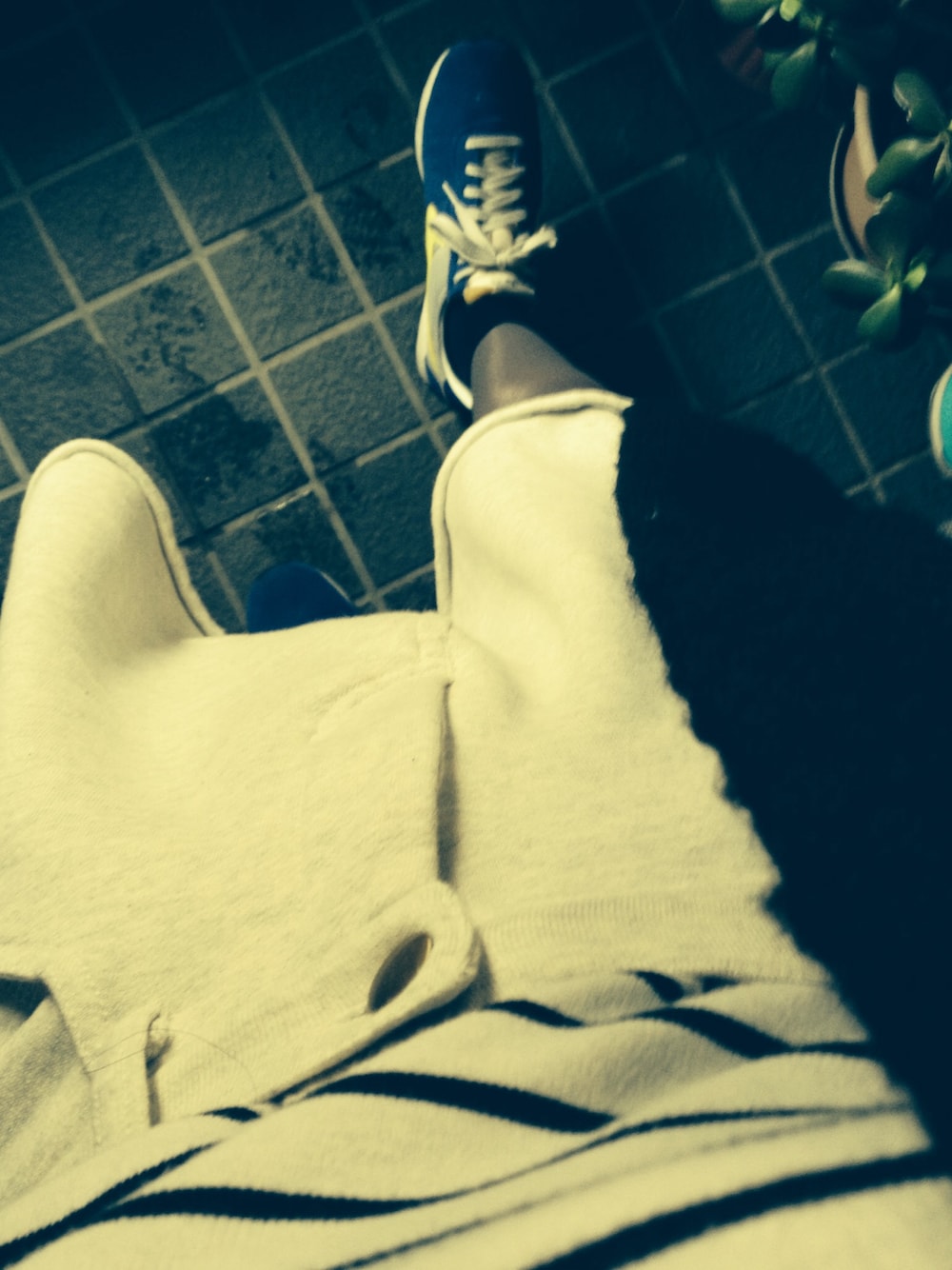 「NIKE、who's who chico」｜「BEAMS BOYのNIKE / プリモントリオール（スニーカー、ブルー系）」を使った、ym...さん（レディース・160cm）の春コーディネートの1枚目の写真
