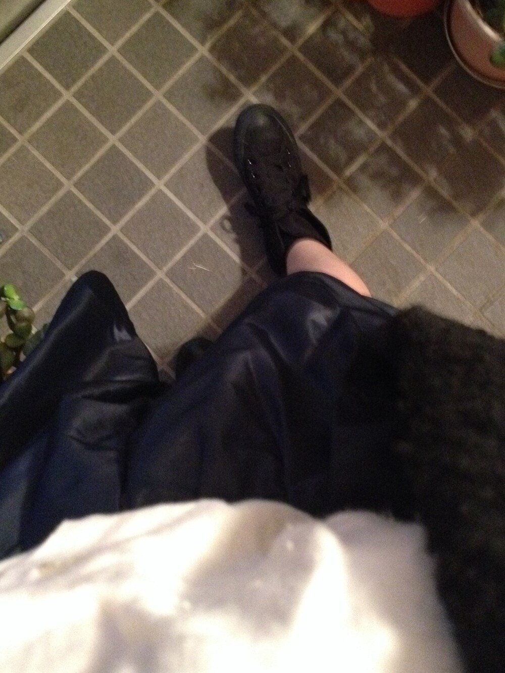「converse、ちょっとそこまで、who's who chico」｜「CONVERSEのCONVERSE CVS ALL STAR HI（スニーカー、ブラック系）」を使った、ym...さん（レディース・160cm）の春コーディネートの1枚目の写真