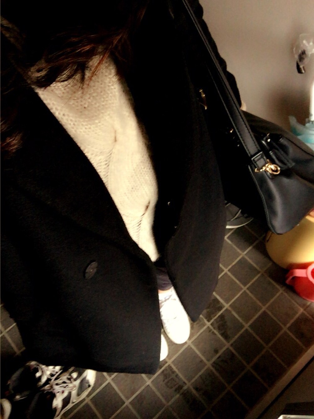 「who's who chico、BEAUTY&YOUTH UNITED ARROWS、スタンスミス、カジュアル、stan smith、adidas、スニーカー、ラクチンコーデ」｜「Chicoのウールシャギーチェスターコート（チェスターコート、ブラック系）」を使った、ym...さん（レディース・160cm）の春コーディネートの1枚目の写真
