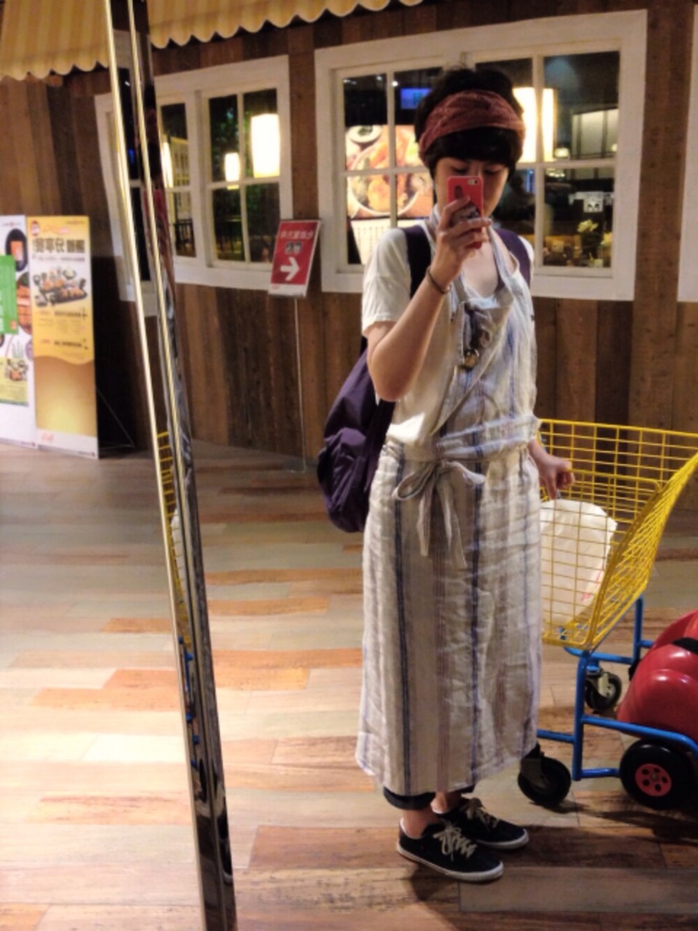 「Vlas Blomme、marble、ICHI antiquite’s」｜「marbleのmarbleブローチ（ブローチ/コサージュ、グレー系）」を使った、mikaさん（レディース・169cm）の春コーディネートの1枚目の写真
