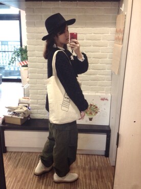 「TOUJOURS（トゥジュー）のアイテム」を使った、mikaさん（レディース・169cm）の冬コーディネート