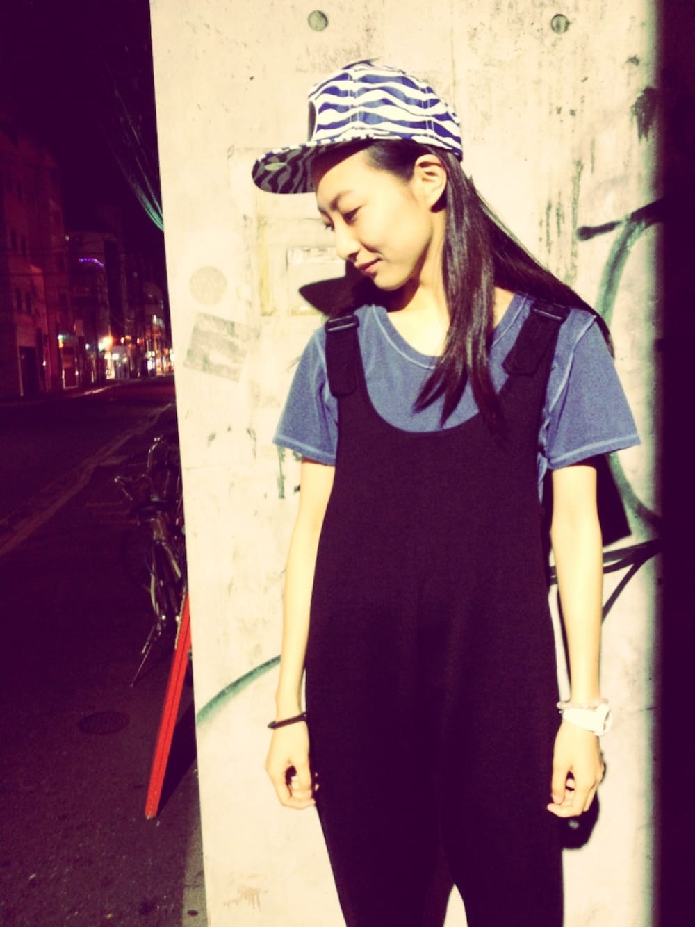 「stussy、stussy women、stussywomen」｜「STUSSYのSummer 8-Ball Snapback（キャップ、ブルー系）」を使った、HANAさん（レディース・158cm）の夏コーディネートの1枚目の写真