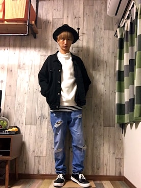 「STUDIOUS（ステュディオス）のアイテム（スニーカー）」を使った、うっちーさん（メンズ・171cm）の秋コーディネート