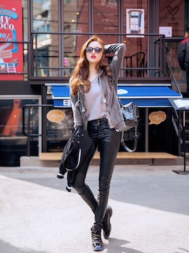 Tシャツ カットソーを使った エアジョーダン のレディース人気ファッションコーディネート ユーザー ショップスタッフ Wear