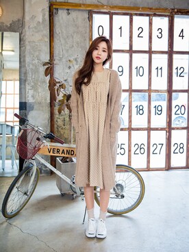 「白いスニーカー」｜「アイテム（ワンピース/ドレス）」を使った、chuuさん（レディース・164cm）の春コーディネート