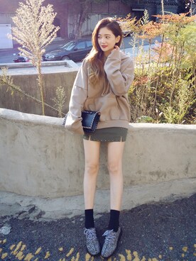 「chuu（チュー）のアイテム（パーカー）」を使った、chuuさん（レディース・164cm）の秋コーディネート