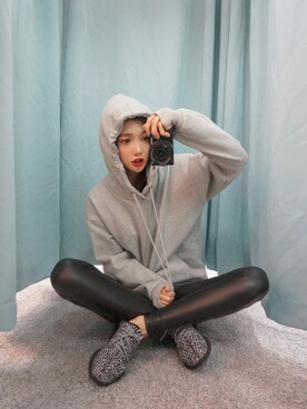 「chuu（チュー）のアイテム（パーカー）」を使った、chuuさん（レディース・164cm）の冬コーディネート