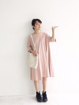 「アイテム（クラッチバッグ）」を使った、ｉｙｕさん（レディース・157cm）の夏コーディネート