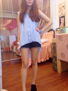 「手環（バングル/リストバンド、ブルー系）」を使った、YUさん（レディース・166cm）の夏コーディネート