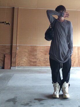 Rick Owensのショルダーバッグを使った人気ファッション