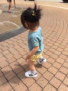 「babyGAP（babyGAP）のアイテム（その他パンツ、イエロー系）」を使った、yuinaさん（キッズ）の夏コーディネート