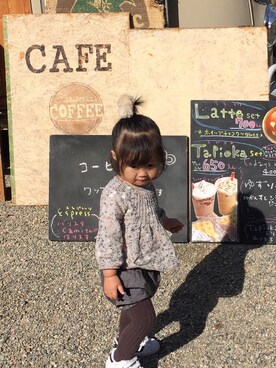 「babyGAP（babyGAP）のアイテム（シャツ/ブラウス、ベージュ系）」を使った、yuinaさん（キッズ）の秋コーディネート