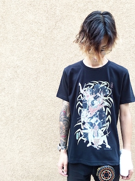 「アイテム（コインケース）」を使った、DJ OGANIKさん（メンズ・178cm）の夏コーディネート