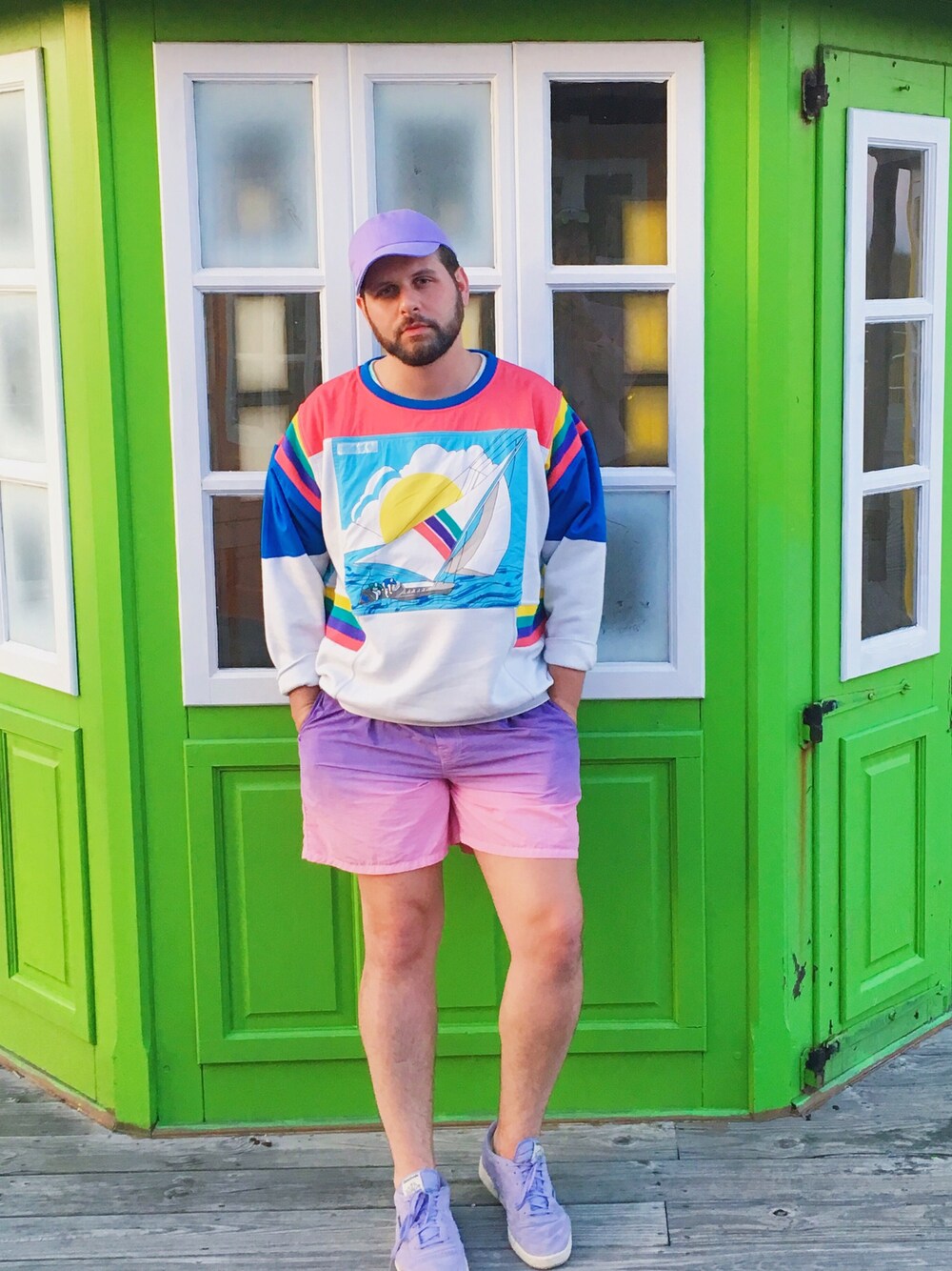 「ootd、outfit、summer、pink、reebok、adidas、adidas originals、urban outfitters、hat、sneakers」｜「URBAN OUTFITTERSのアイテム（キャップ、パープル系）」を使った、Gregoryさん（メンズ・183cm）の夏コーディネートの1枚目の写真