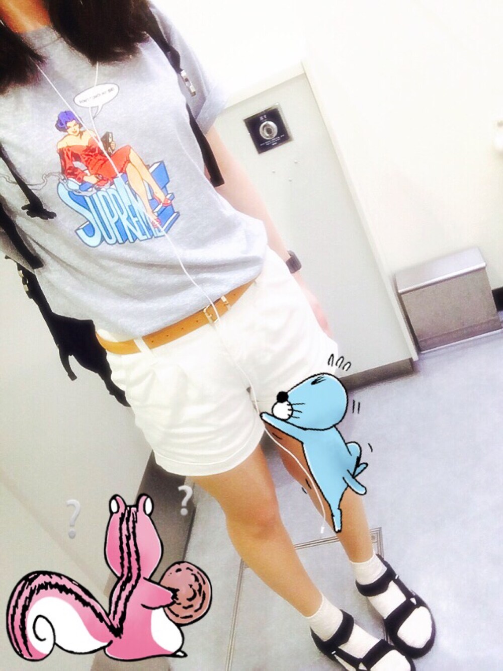 「supreme、G-SHOCK、teva、女の子、180cm、古着、ぼのぼの、LOWRYS FARM」｜「Supreme のアイテム（Tシャツ/カットソー、シルバー系）」を使った、Lily.さん（レディース・180cm）の夏コーディネートの1枚目の写真