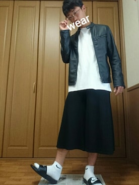 「サンダルに靴下」｜「アイテム（ライダースジャケット）」を使った、男子高校生さん（メンズ・170cm）の春コーディネート