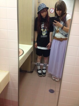 「VANS（バンズ）のVANS HALF CAB（スニーカー、ブラック系）」を使った、みくぴすさん（レディース・159cm）の夏コーディネート