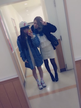 「NEW BALANCE（ニューバランス）のx-girl × NEW BALANCE（スニーカー、グレー系）」を使った、みくぴすさん（レディース・159cm）の春コーディネート