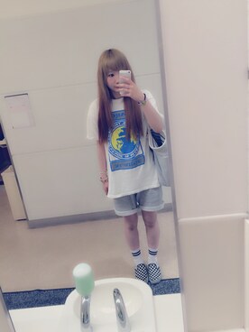 「XLARGE（エクストララージ）のアイテム（Tシャツ/カットソー、ホワイト系）」を使った、みくぴすさん（レディース・159cm）の秋コーディネート