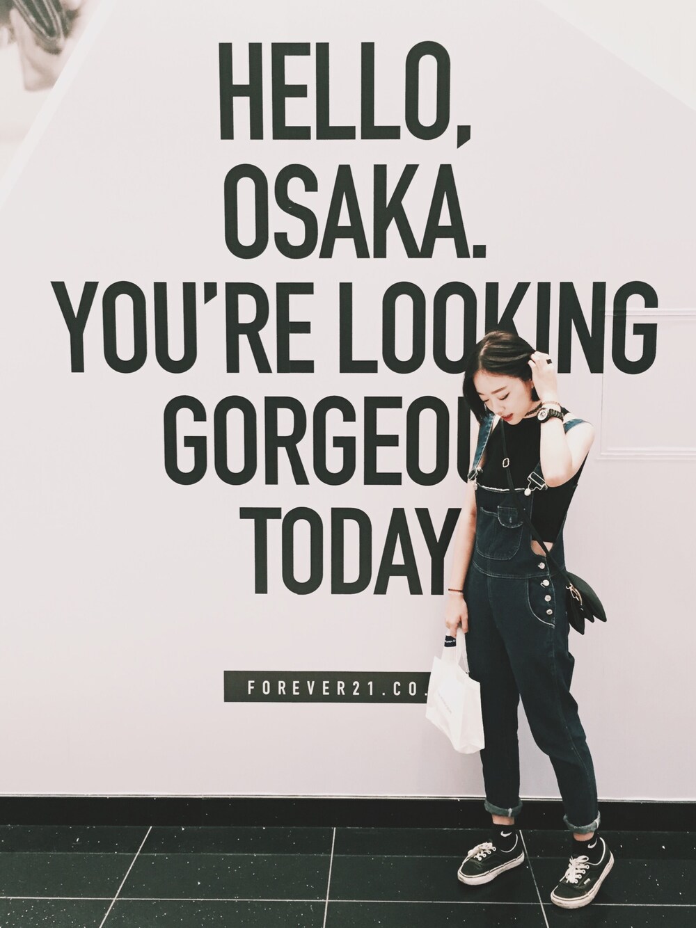 「サロベット、overall、denim、STYLENANDA、summer、VANS」｜「STYLENANDAのアイテム（サロペット/オーバーオール、ブルー系）」を使った、Serena Chenさん（レディース・164cm）の秋コーディネートの1枚目の写真
