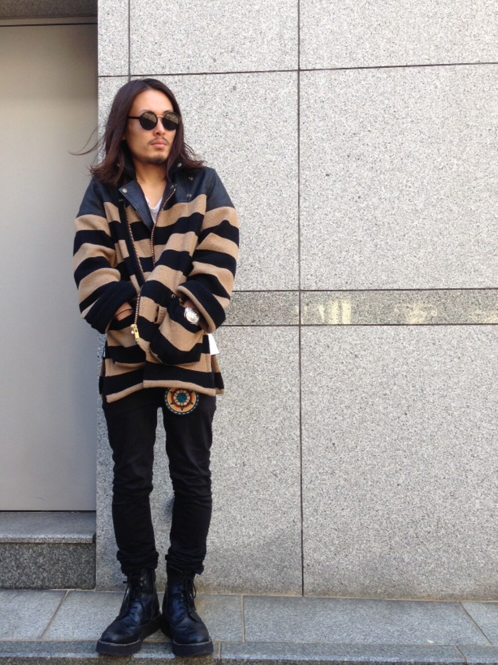 「L.H.PのLHP/エルエイチピー/LESARTISTS/レスアーティスト/WANG IPHONE　CASE（スマホケース/カバー）」を使った、kazuya muraiさん（メンズ・170cm）の冬コーディネートの1枚目の写真