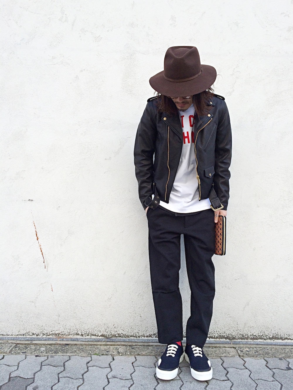 「ジャージ、リメイク、ビッグシルエット、ゆったりコーデ、soe、blackmeans、Julien david」｜「L.H.PのMCM/エムシーエム/ZAPサイフ ダイヤモンドプリント（アクセサリー、ブラウン系）」を使った、kazuya muraiさん（メンズ・170cm）の冬コーディネートの1枚目の写真