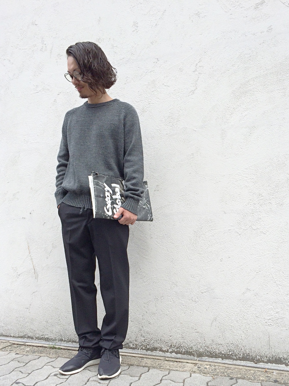 「お盆休み、ラフ、summer、めがね、スラックス、GOLDEN GOOSE、MARNI、LHP名古屋」｜「GOLDEN GOOSEのアイテム（ニット/セーター、グレー系）」を使った、kazuya muraiさん（メンズ・168cm）の夏コーディネートの1枚目の写真