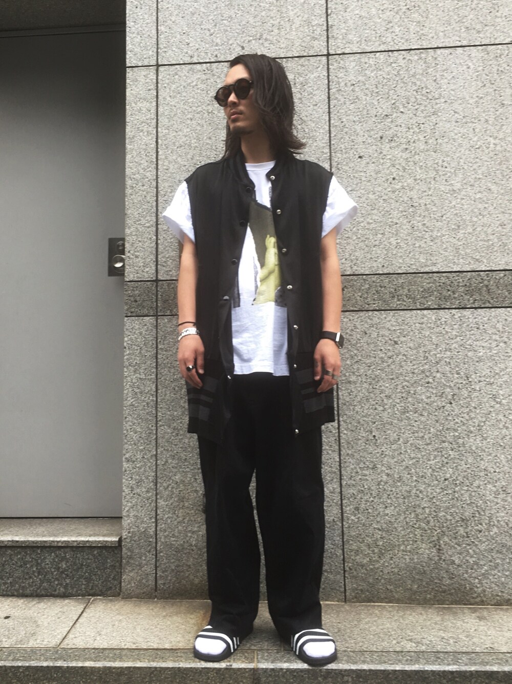 「夏、ラフ、ビッグシルエット、ストリート、Maison Martin Margiela、MM6、TOMWOOD、GIVENCHY、adidas、MARNI」｜「MARNIのアイテム（その他パンツ、ブルー系）」を使った、kazuya muraiさん（メンズ・168cm）の夏コーディネートの1枚目の写真