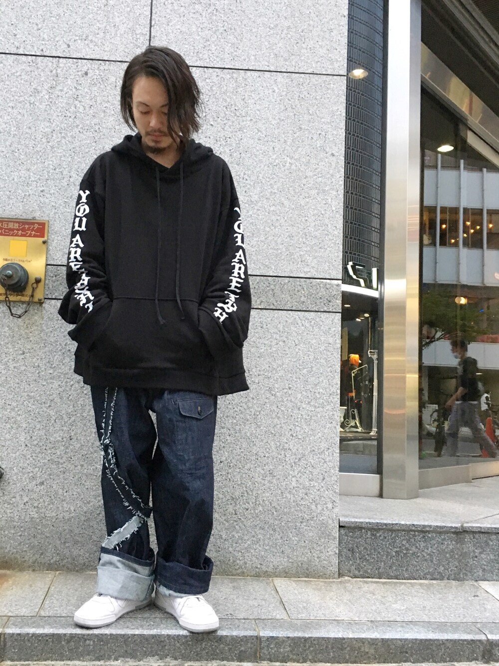 「秋のコーデ、カジュアル、ストリート、yohjiyamamoto、gosharubchinskiy、WHITELAND BLACKBURN、DankeSchon、LHP、supreme、LHP名古屋」｜「Gosha Rubchinskiyのアイテム（スニーカー、ホワイト系）」を使った、kazuya muraiさん（メンズ・168cm）の秋コーディネートの1枚目の写真