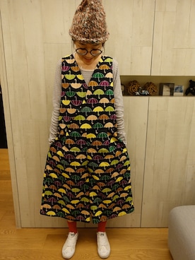「アイテム（モカシン/デッキシューズ、ホワイト系）」を使った、Yihsuan Chaoさん（レディース・160cm）の秋コーディネート