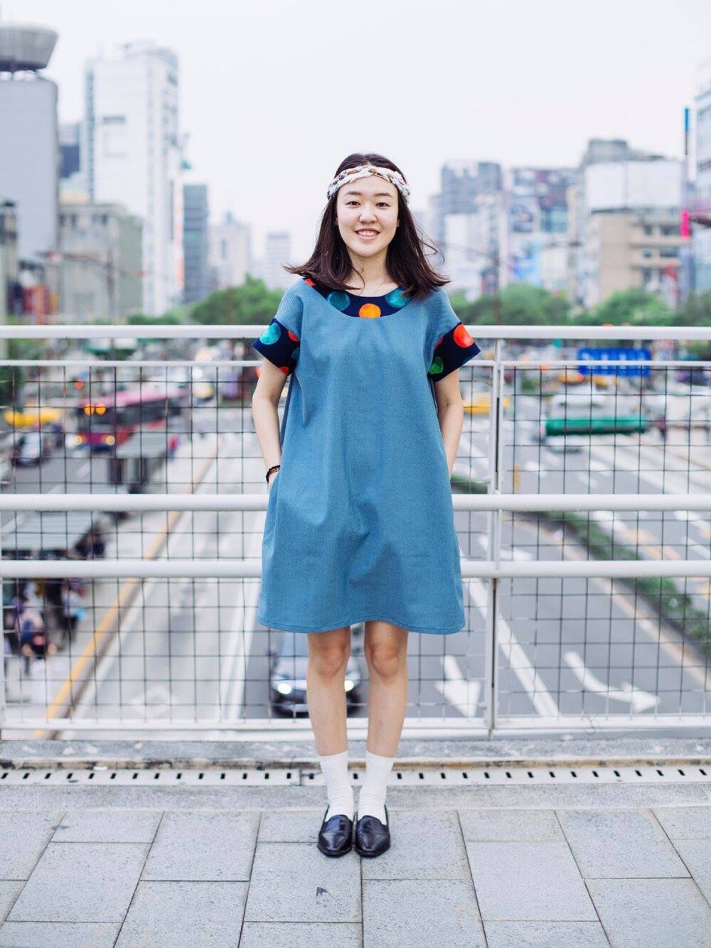 「y1,hsuanのアイテム（ワンピース、ブルー系）」を使った、Yihsuan Chaoさん（レディース・160cm）の春コーディネートの1枚目の写真