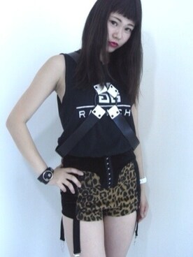 「UNIF」｜「アイテム（アナログ腕時計）」を使った、yuiさん（レディース・165cm）の秋コーディネート