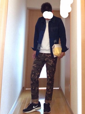 「BEAMS PLUS（ビームスプラス）のアイテム（Tシャツ/カットソー）」を使った、AK190さん（メンズ・168cm）の秋コーディネート
