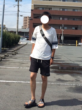 「アイテム（ボディバッグ/ウエストポーチ、ブルー系）」を使った、AK190さん（メンズ・168cm）の夏コーディネート