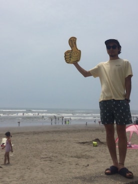 「サーフィン」｜「アイテム（その他）」を使った、Hiroki Koyamaさん（メンズ・168cm）の夏コーディネート