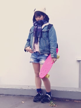「スケボー」｜「アイテム（ハンチング/ベレー帽）」を使った、ちょす子さん（レディース・152cm）の冬コーディネート