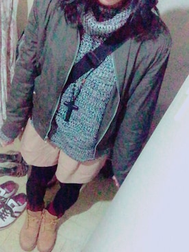 「カフェ巡り」｜「アイテム（ブルゾン）」を使った、らいす。さん（レディース・154cm）の冬コーディネート