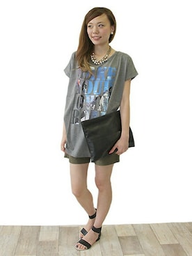 「FREDY&GLOSTER（フレディアンドグロスター）のアイテム（Tシャツ/カットソー）」を使った、いけさんさん（レディース・160cm）の夏コーディネート