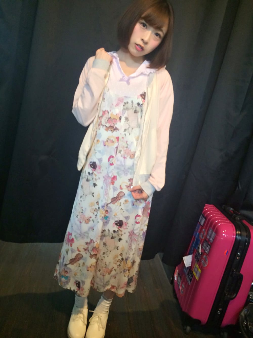 「ゆめかわいい、古着、ピンク、milklim」｜「no brandのアイテム（ワンピース、ピンク系）」を使った、あやみんさん（レディース・156cm）の春コーディネートの1枚目の写真
