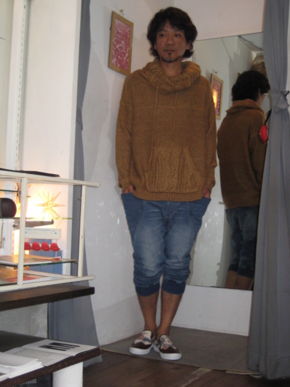 「ニット、ビッグシルエット、ハイネック、スリッポン、ハイネックニット、グラム(glamb)、 スリッポンスニーカー」｜「glambのGLAMB//Nelson pants（その他パンツ、ブルー系）」を使った、TakaMさん（メンズ・173cm）の秋コーディネートの1枚目の写真