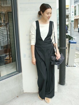 「カシミヤ」｜「アイテム（サロペット/オーバーオール）」を使った、Sallyさん（レディース・162cm）の秋コーディネート