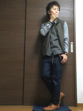 「アイテム（ダウンベスト、ブラウン系）」を使った、ぐろすけさん（メンズ・168cm）の秋コーディネート