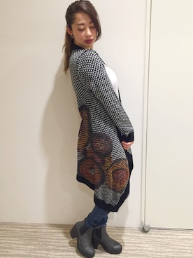 「Desigual（デシグアル）のアイテム（カーディガン/ボレロ）」を使った、Christina さん（レディース・161cm）の秋コーディネート