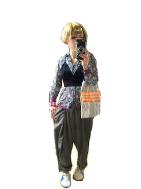 「変形パンツ」｜「アイテム（スラックス）」を使った、たんぼさん（レディース・151cm）の秋コーディネート
