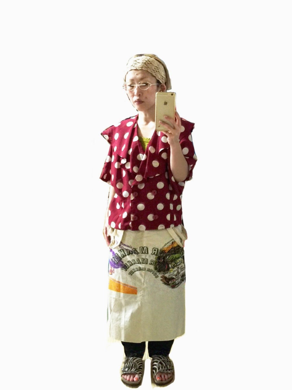 「ドットブラウス、ギャルソン風、ツルツル素材、レイヤード」｜「VINTAGEのアイテム（シャツ/ブラウス、レッド系）」を使った、たんぼさん（レディース・151cm）の秋コーディネートの1枚目の写真