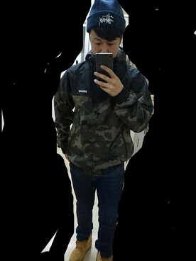 「STUSSY（ステューシー）のアイテム（チェスターコート）」を使った、雨宮雅貴さん（メンズ・172cm）の秋コーディネート