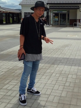 「STUSSY（ステューシー）のアイテム（アクセサリー）」を使った、BLASHさん（メンズ・173cm）の春コーディネート