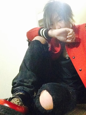 「SAINT LAURENT PARIS（サンローランパリ）のアイテム（スタジャン）」を使った、まぁ坊さん（メンズ・178cm）の冬コーディネート