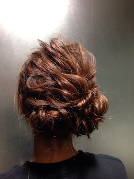 「no brand（ノーブランド）のアイテム（Tシャツ/カットソー、オレンジ系）」を使った、稲野剛さん（メンズ・165cm）の春コーディネート