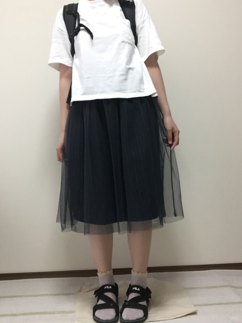「ぽっちゃり、Tシャツ、チュールスカート、黒リュック、スポーツサンダル」｜「no brandのアイテム（バックパック/リュック、グレー系）」を使った、maruoさん（レディース・160cm）の夏コーディネートの1枚目の写真
